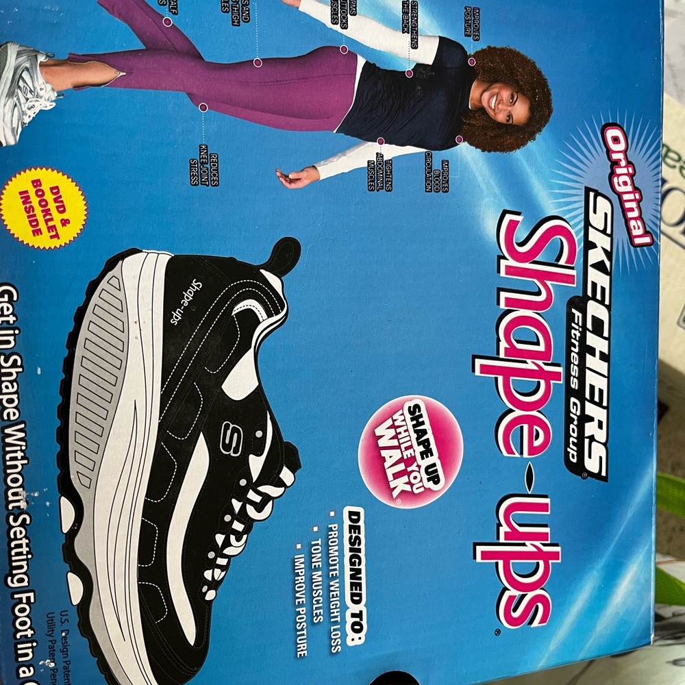 Shape-Ups Sketchers Size 6, brand new